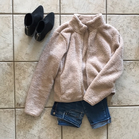 Teddy Bear Sweater - Picture 1 of 3